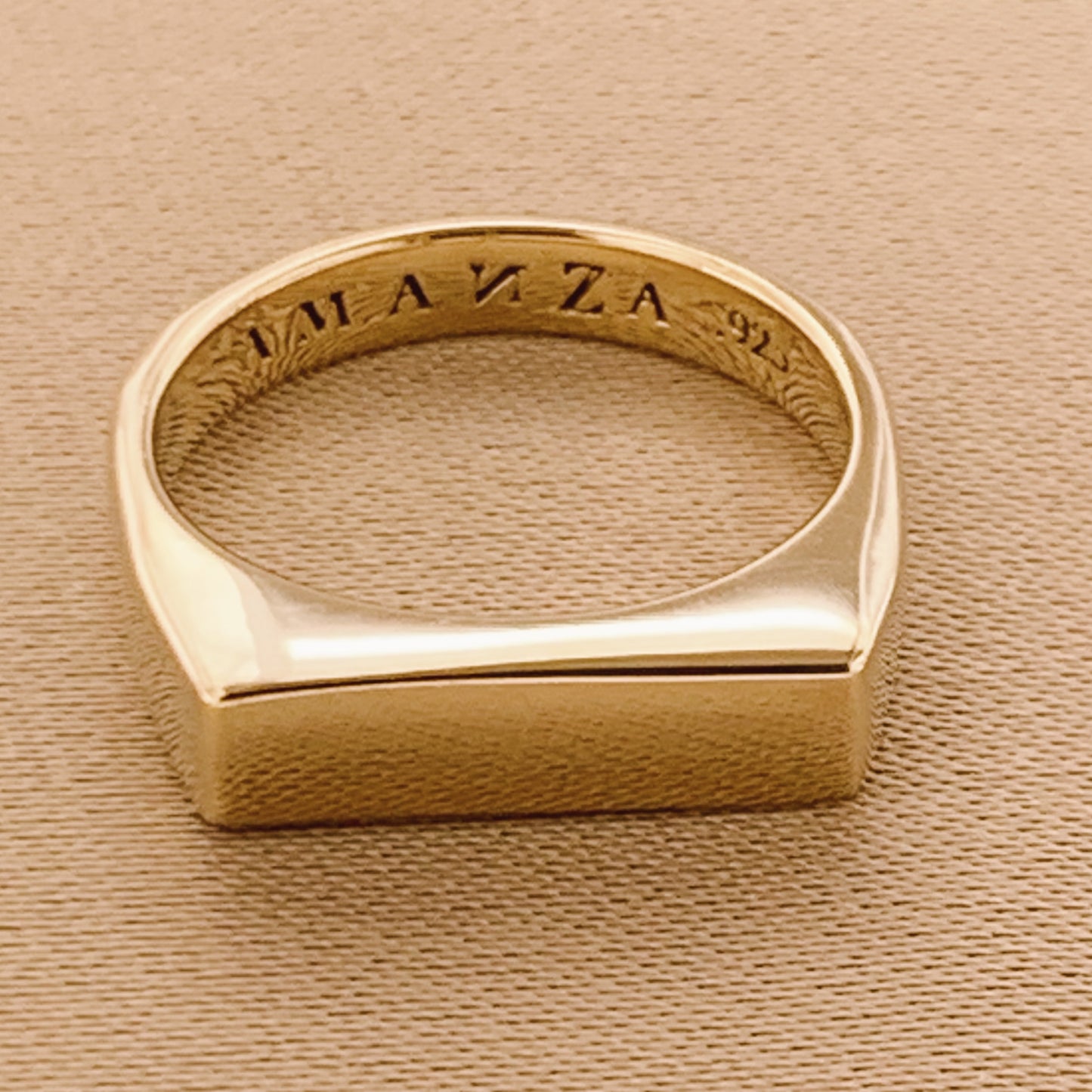 ALMA LIGHT RING