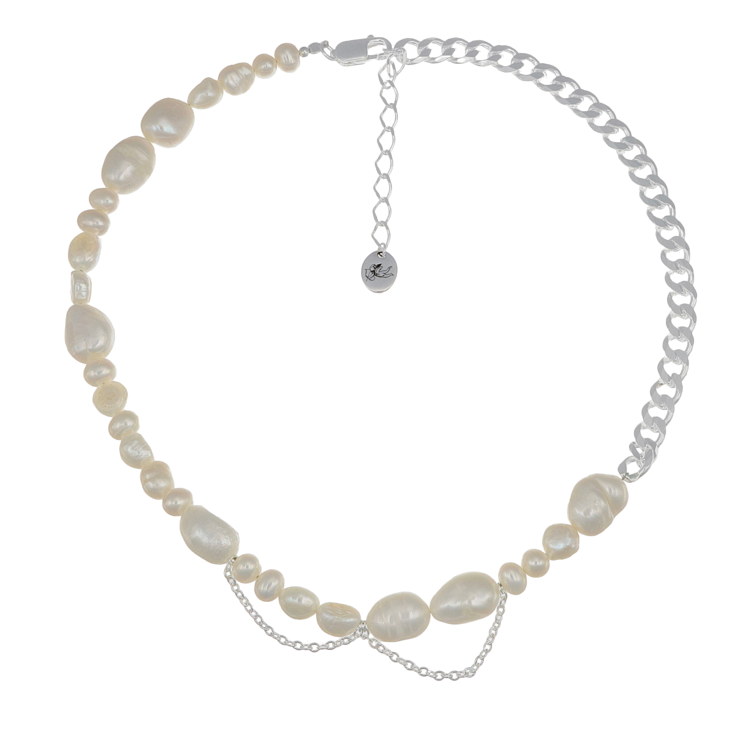 LULA PEARL NECKLACE