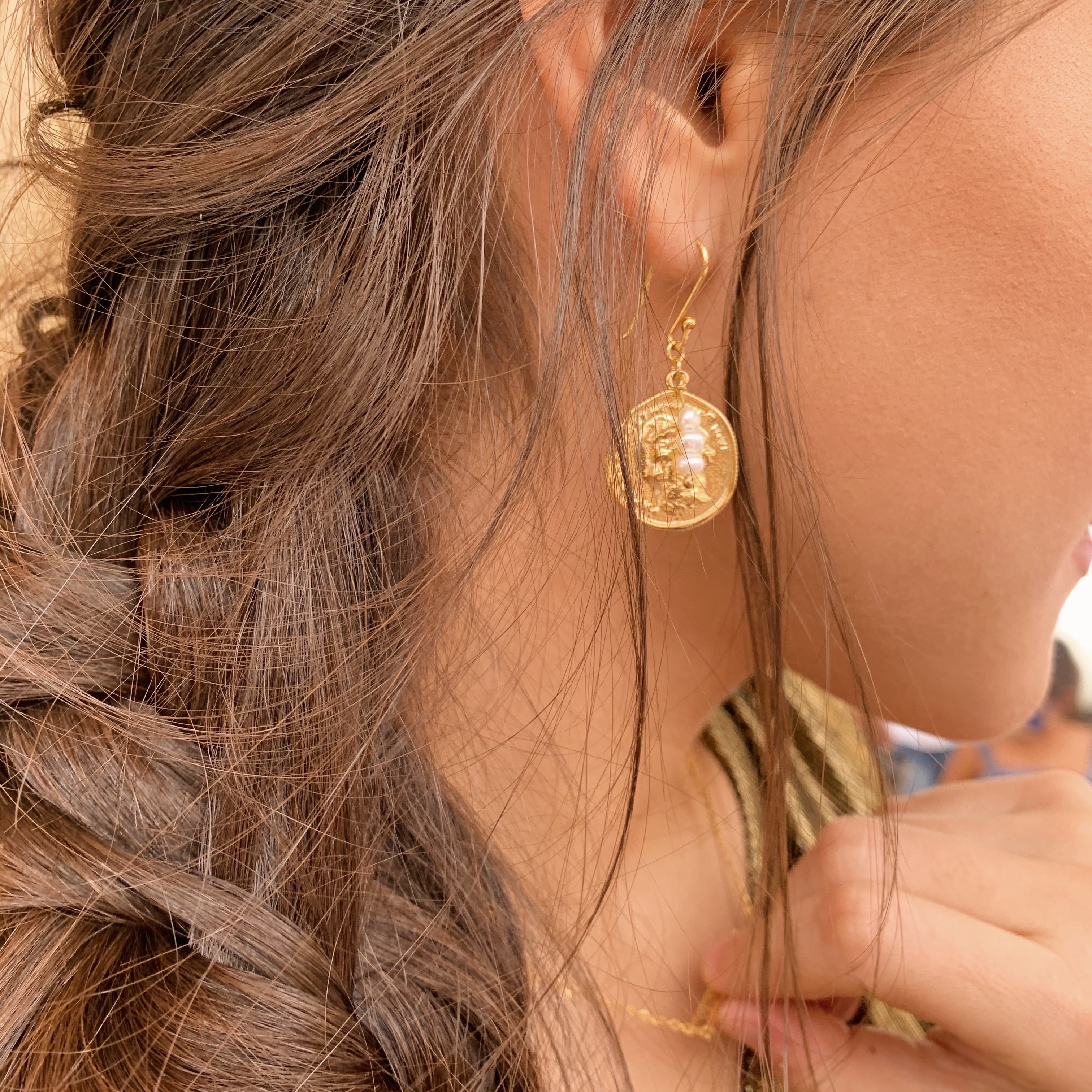 SEGOVIA JUPITER PEARL EARRINGS - anillo artesanal en plata .925, hecho en Taxco México