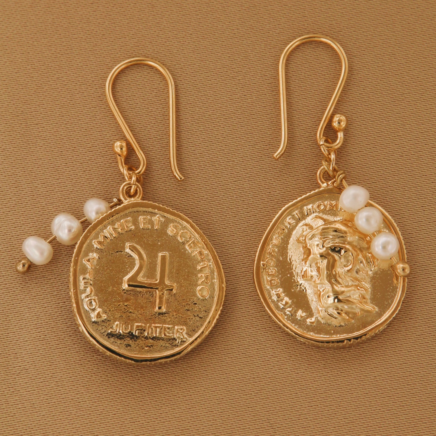 SEGOVIA JUPITER PEARL EARRINGS